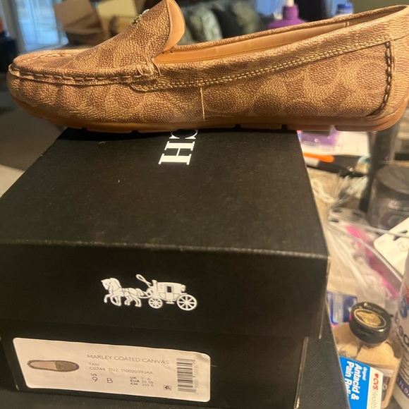 Coach Loafer Women’s - Picture 2 of 4